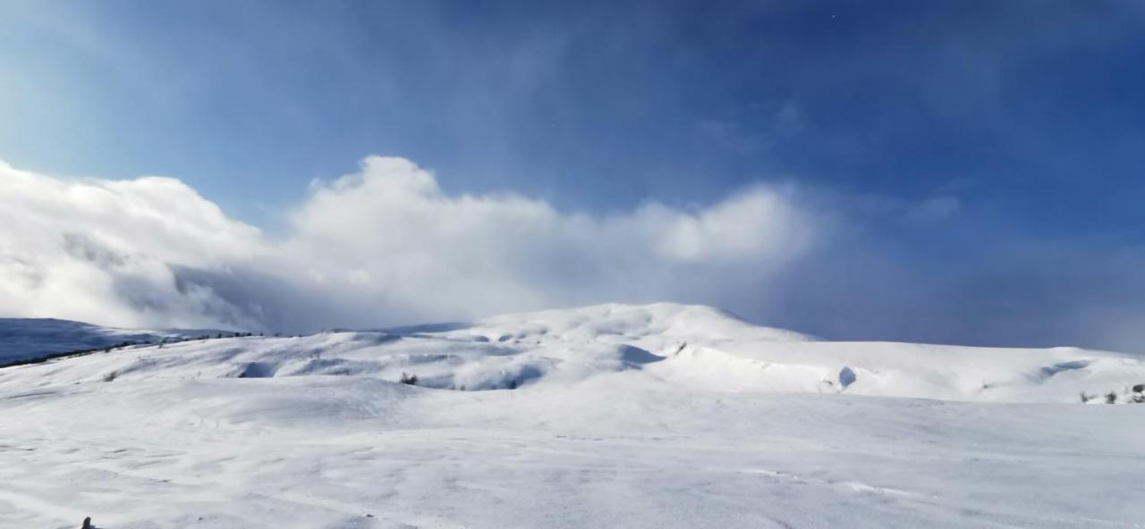 Mlodge - The Mountain Lodge Сондал Екстериор снимка