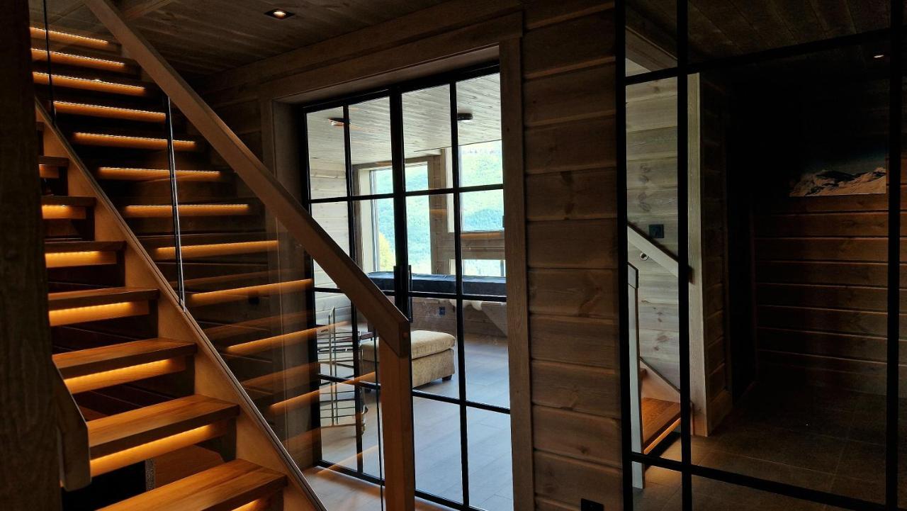 Mlodge - The Mountain Lodge Сондал Екстериор снимка